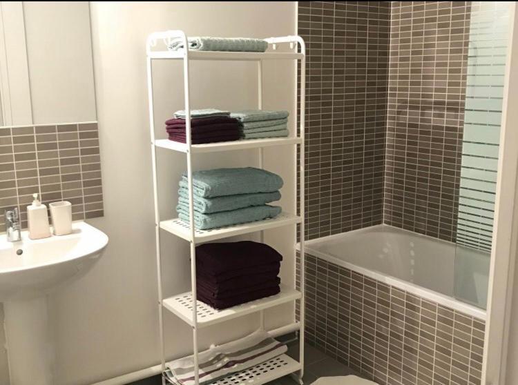 Beautiful 3 Bedroom Flat 8-9 Persons Ivry-sur-Seine Buitenkant foto